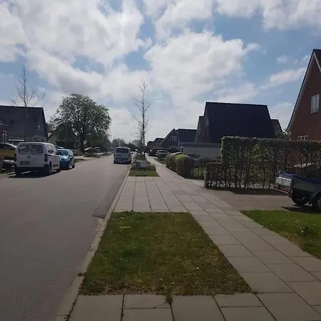 Lille Lejlighed Med Egen Indgang *